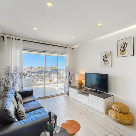 Ocean Garden Sunset View - Heated Pool Apartment